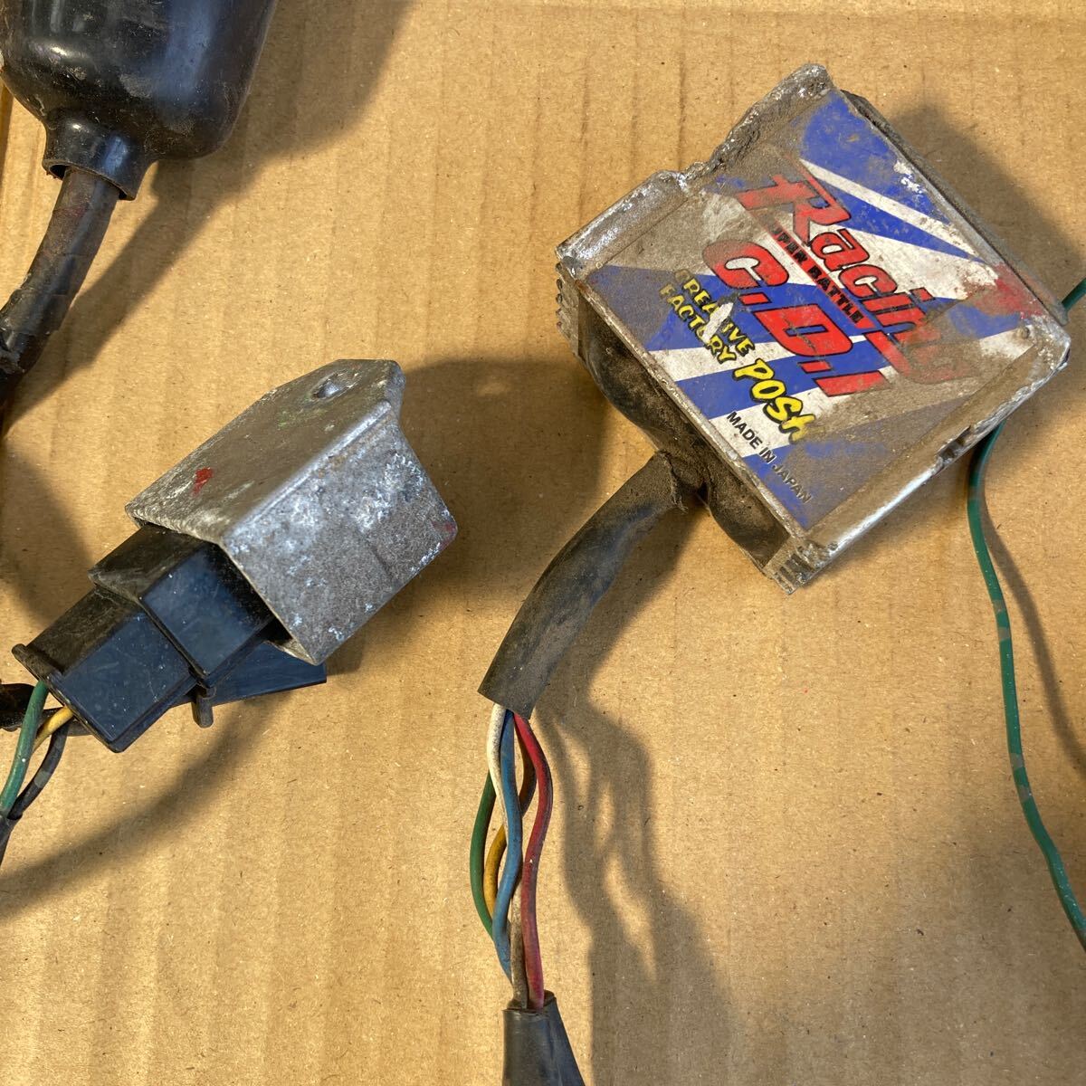 エイプ 50 メインハーネス CDI イグニッションコイル レギュレーター 電装一式 ジャンク品 キャブ車 AC16-13番台からの取り外しの画像2