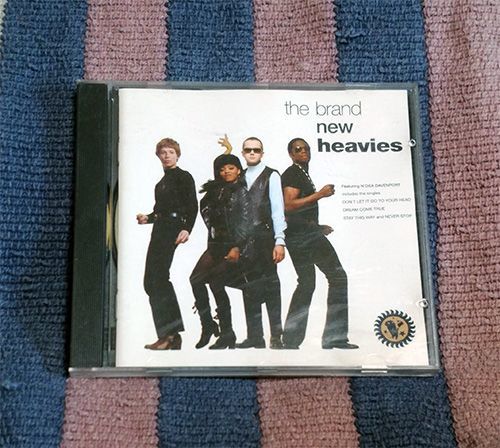 CD　The Brand New Heavies　ザ・ブラン・ニュー・ヘヴィーズ　ディスク良好 送料込_画像1