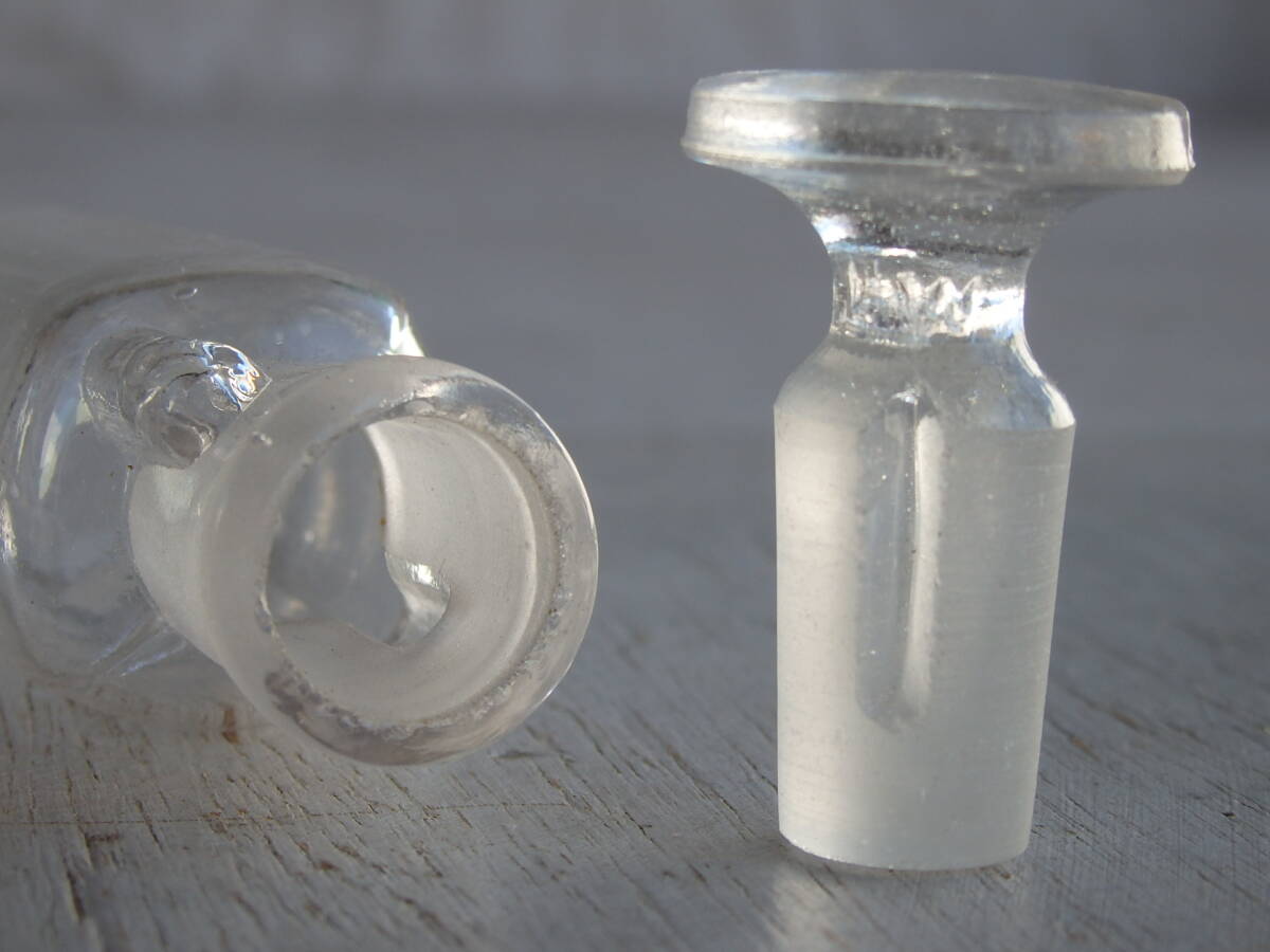 フランスアンティーク ガラス瓶 ポット ボトル 薬瓶 ブロカント 一輪挿し　花器 蓋付き 北欧 _画像8