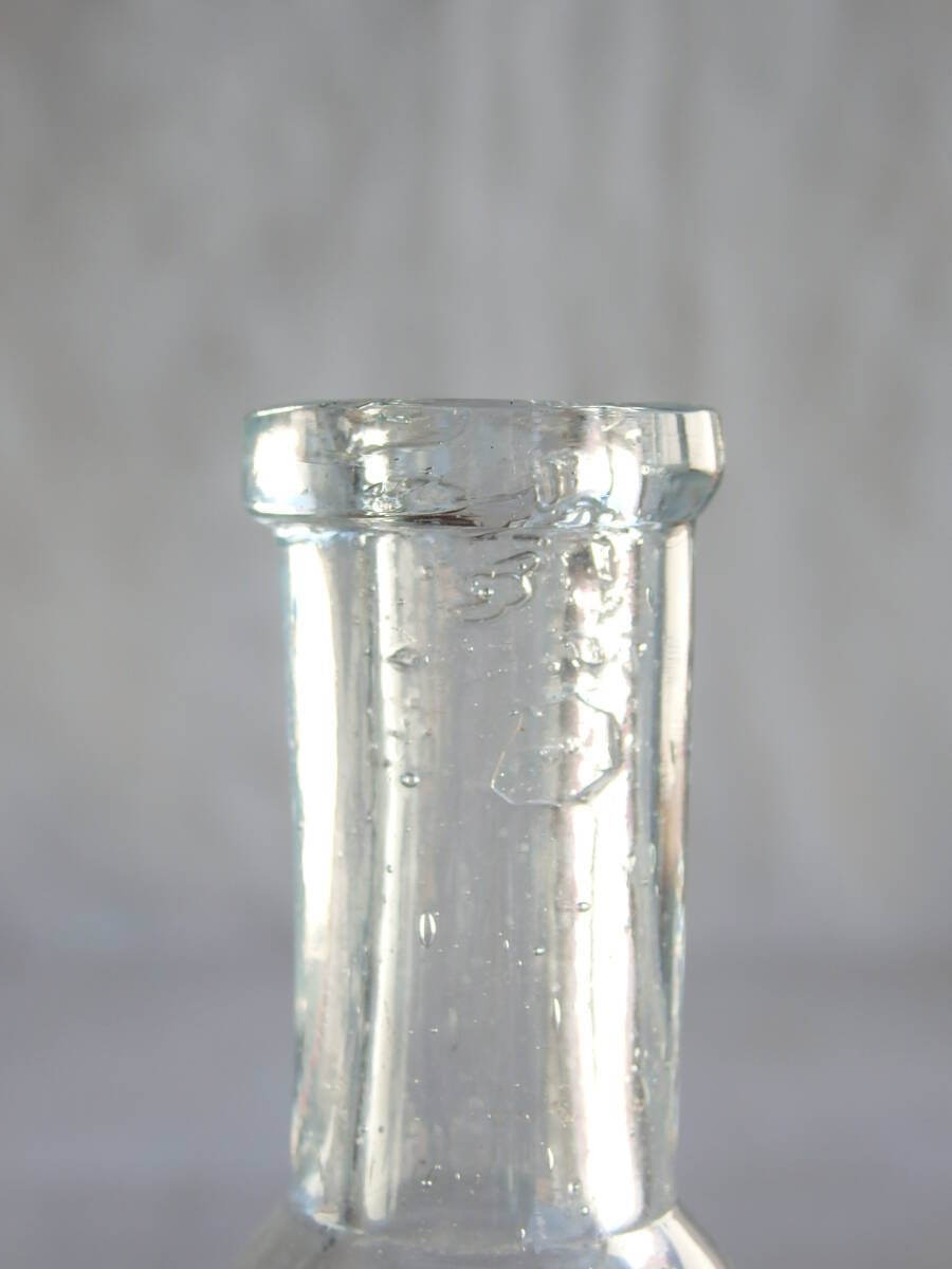 フランスアンティーク ガラス瓶 1920年 ポット ボトル 薬瓶 ブロカント 北欧 ヴィンテージ 紙ラベル付き ナチュラルの画像10