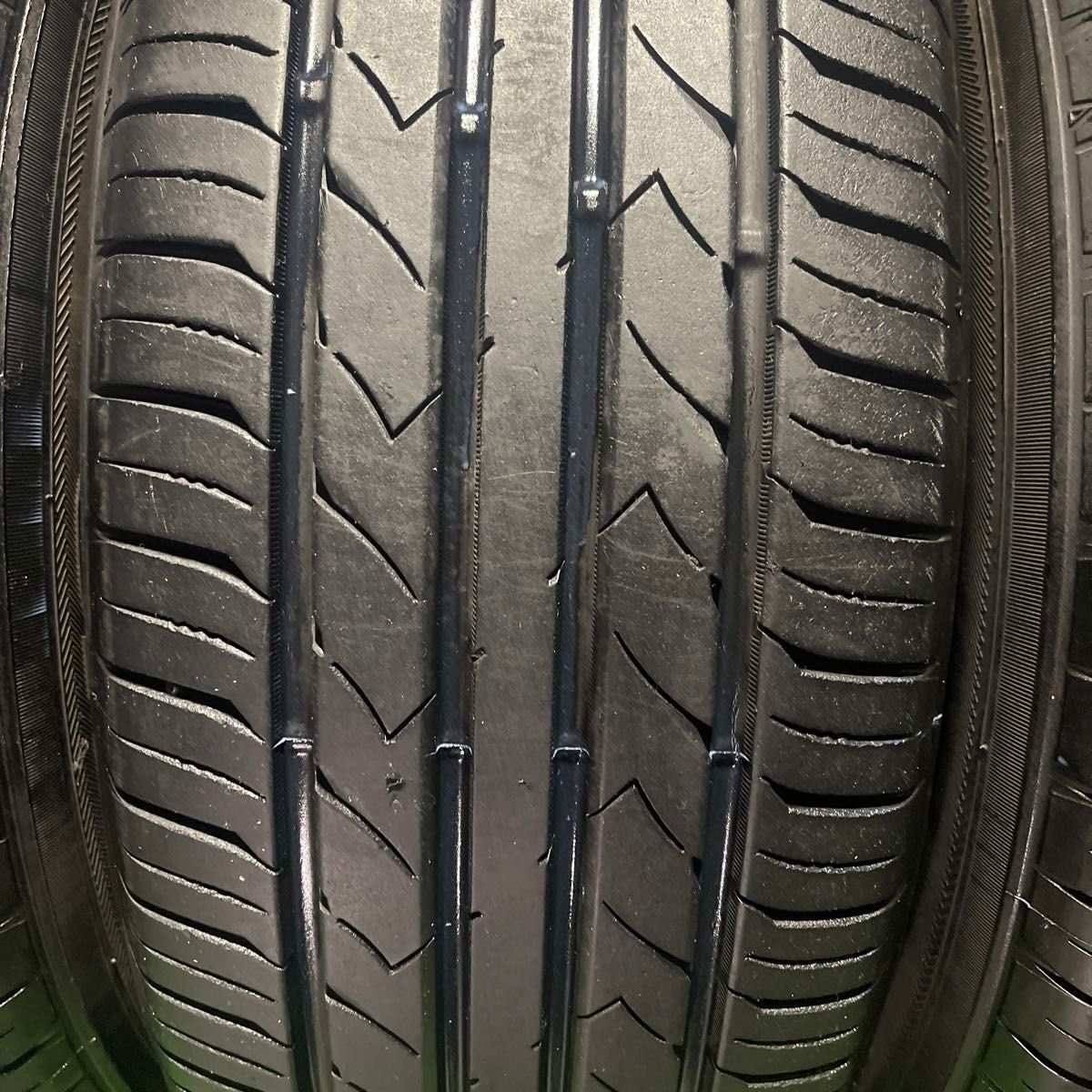 TOYO 4本　215/60R16