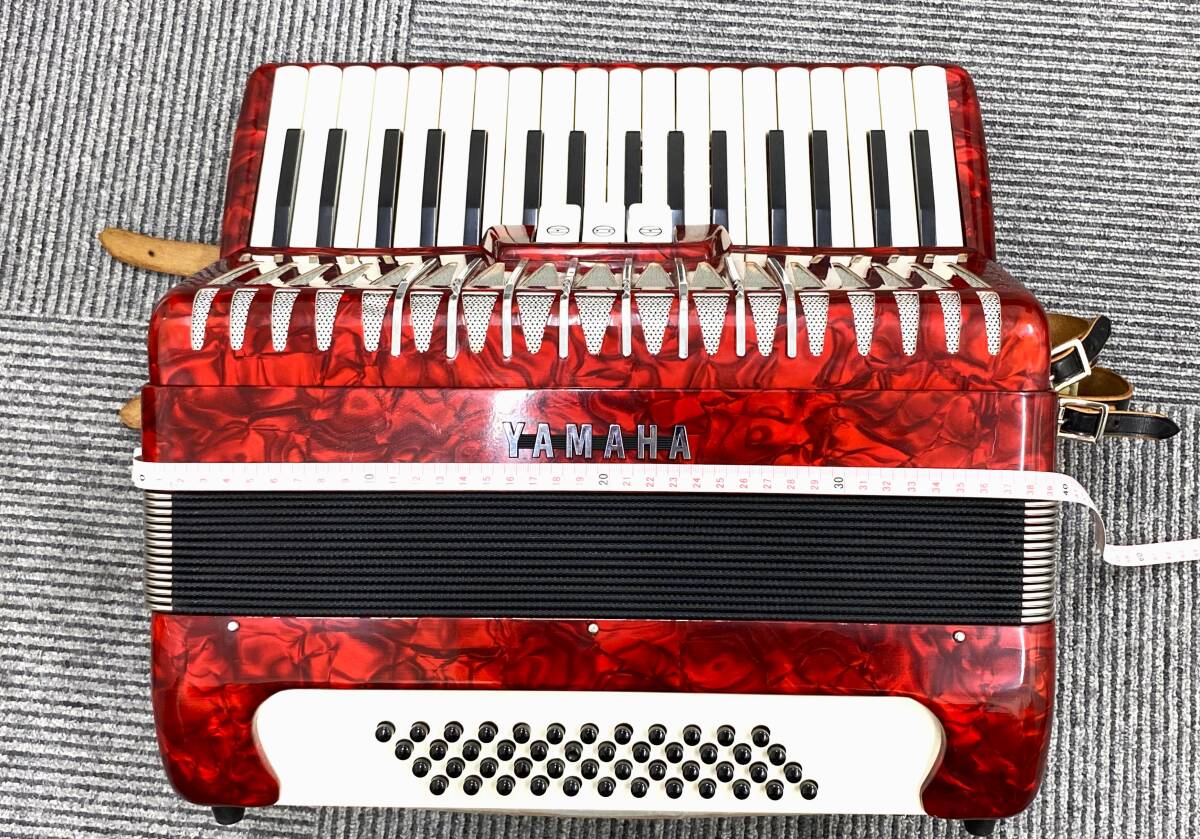 [4262]P267-CH3-879 YAMAHA Yamaha аккордеон 34 клавиатура 3 переключатель 422825 клавишные инструменты красный выход звука подтверждено с футляром 