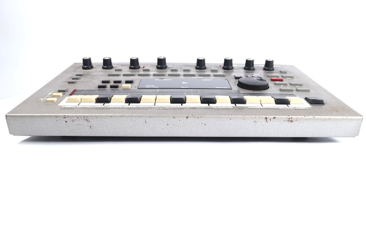 Roland Roland MC-303 groovebox drum machine sequencer rhythm machine music sound equipment 2070-TE