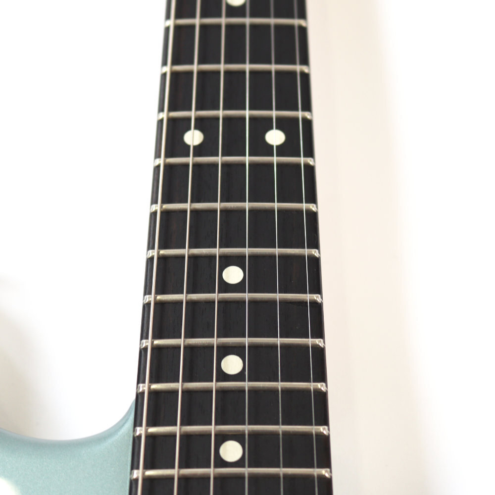 EVH 5150 Series Standard Ebony Fingerboard Ice Blue Metallic エレキギター アウトレット_画像4