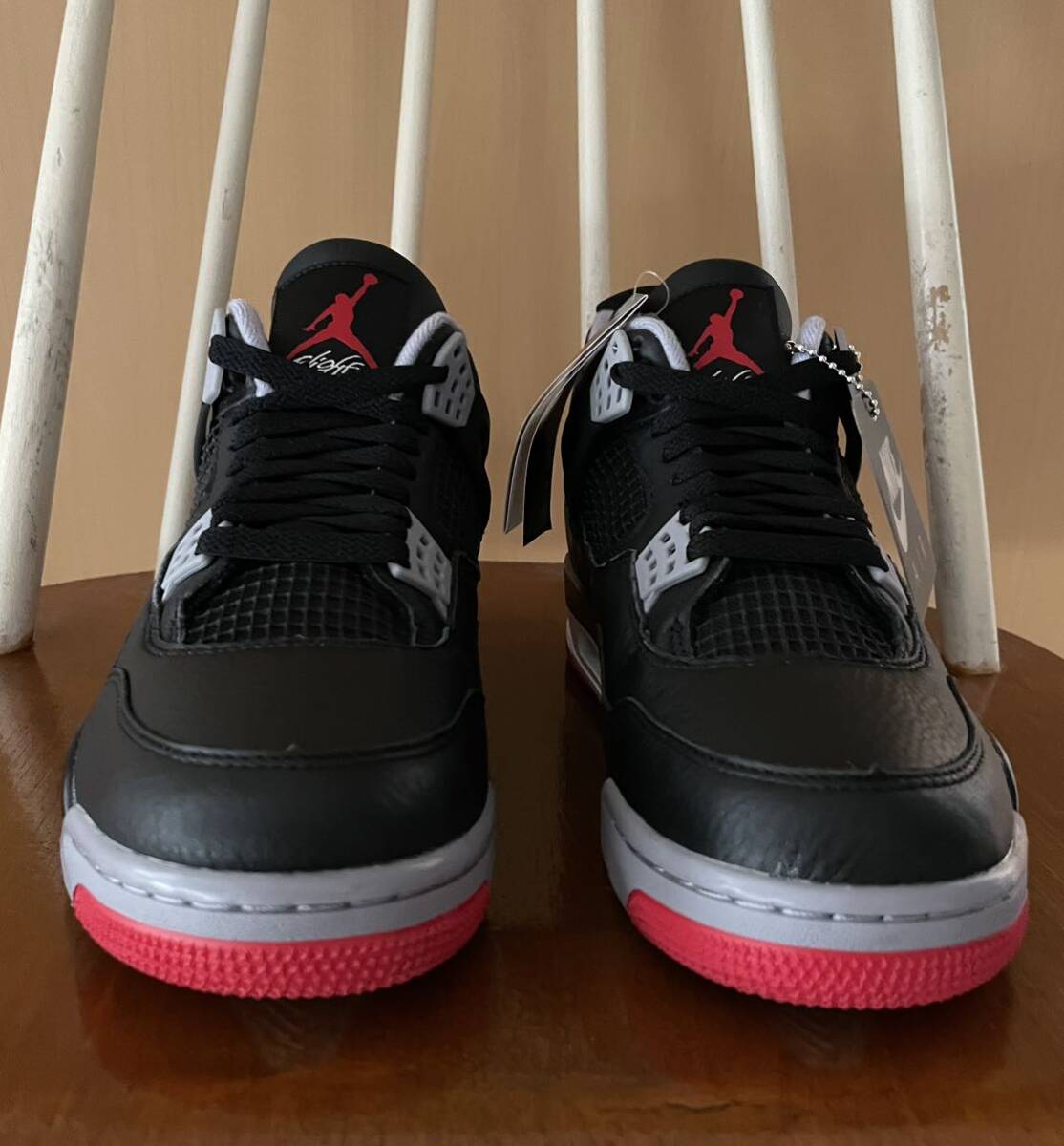 送料無料 NIKE AIR JORDAN 4 RETRO SNKRS 国内正規品 黒タグ Bred _画像2