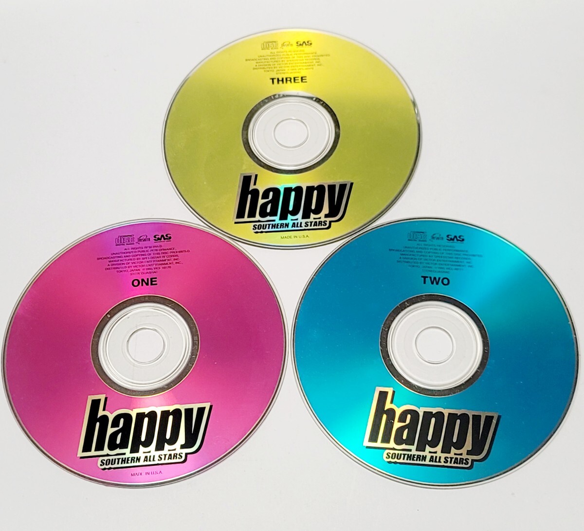 《ディスクのみ》CD3枚組 サザンオールスターズ ベスト盤 happy / いとしのエリー 涙のキッス 希望の轍 勝手にシンドバッド ほか名曲多数♪_画像1