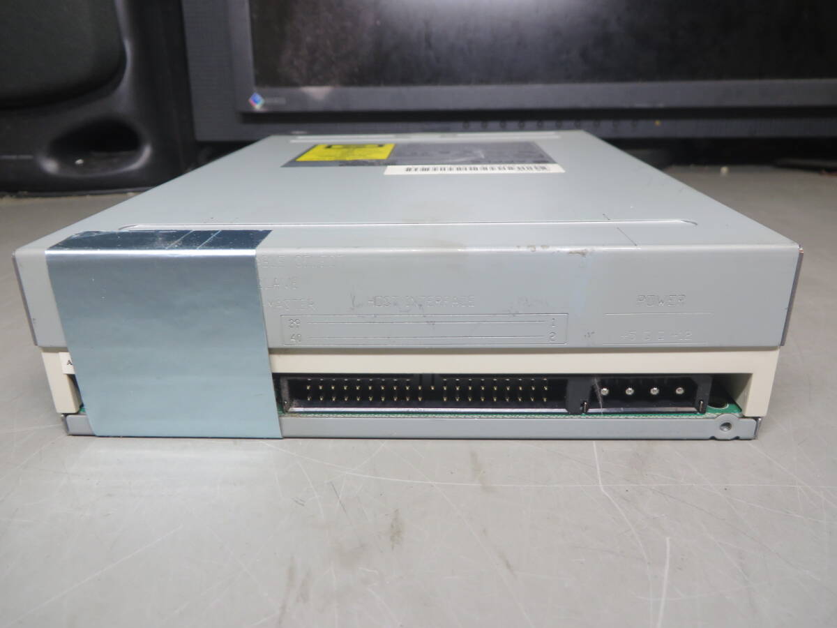 APPLE CD-RW DRIVE　LTR-12102C_画像2