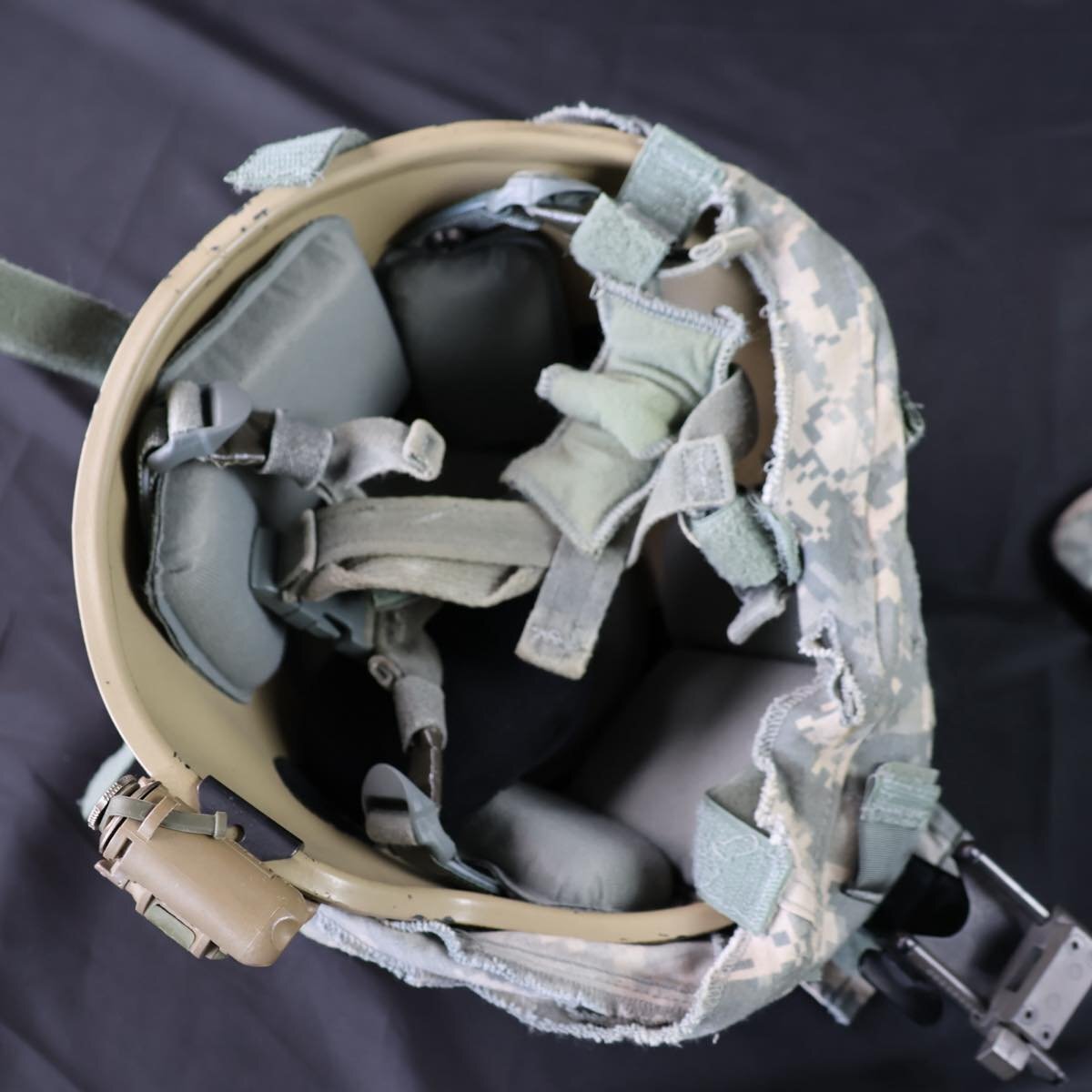 アメリカ軍 ACH ヘルメットレプリカ ACU UCP 一部実物 #S-7860の画像9
