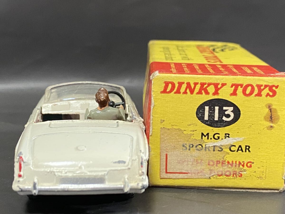英 Dinky Toys #113 M.G.B. Sports Car  ディンキー MGB Roadster ロードスター 絶版 ビンテージ vintage Meccano England GB UKの画像6
