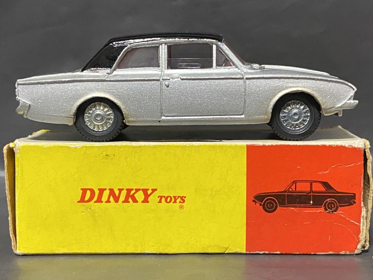 英 Dinky Toys #169 Ford Corsair 2000E  ディンキー フォード コルセア 絶版 ビンテージ vintage Meccano England GB UKの画像3