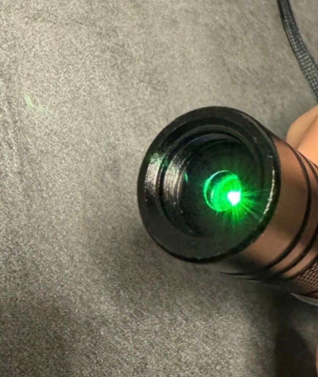 【GW割】USB充電式　レーザーポインター　緑色　強力光線　未使用　高評価
