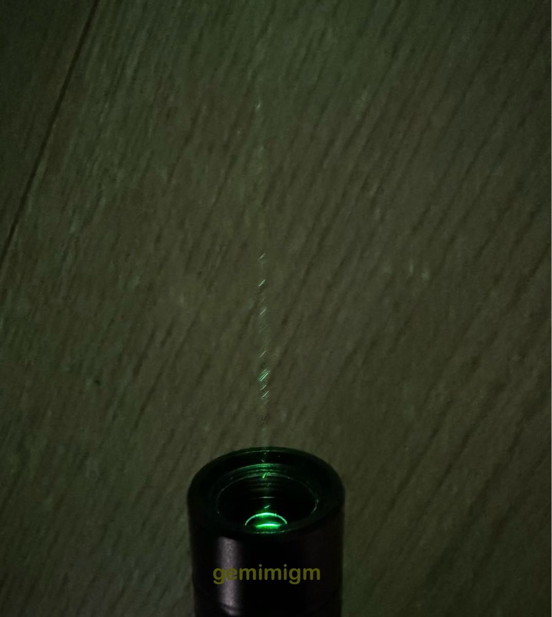 【春割】USB充電式　レーザーポインター★ グリーン緑色　強力光線　未使用　高評価　カラス撃退　現場作業指示