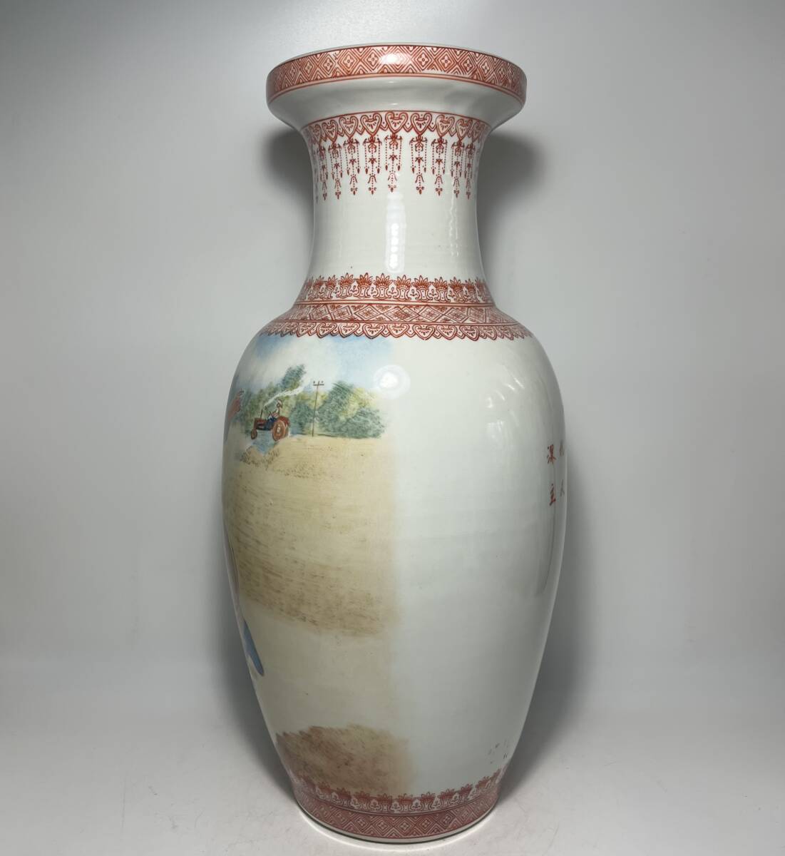 中国　景徳鎮製　王隆夫絵　文化大革命時期　人物紋花瓶　H４５cm_画像2