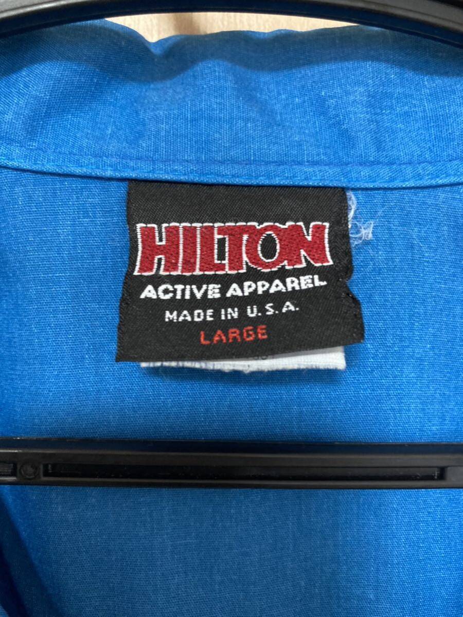 古着 シャツ ボーリングシャツ 半袖 半袖シャツ 刺繍 HILTON ヒルトン Lサイズ 青 ブルーの画像2