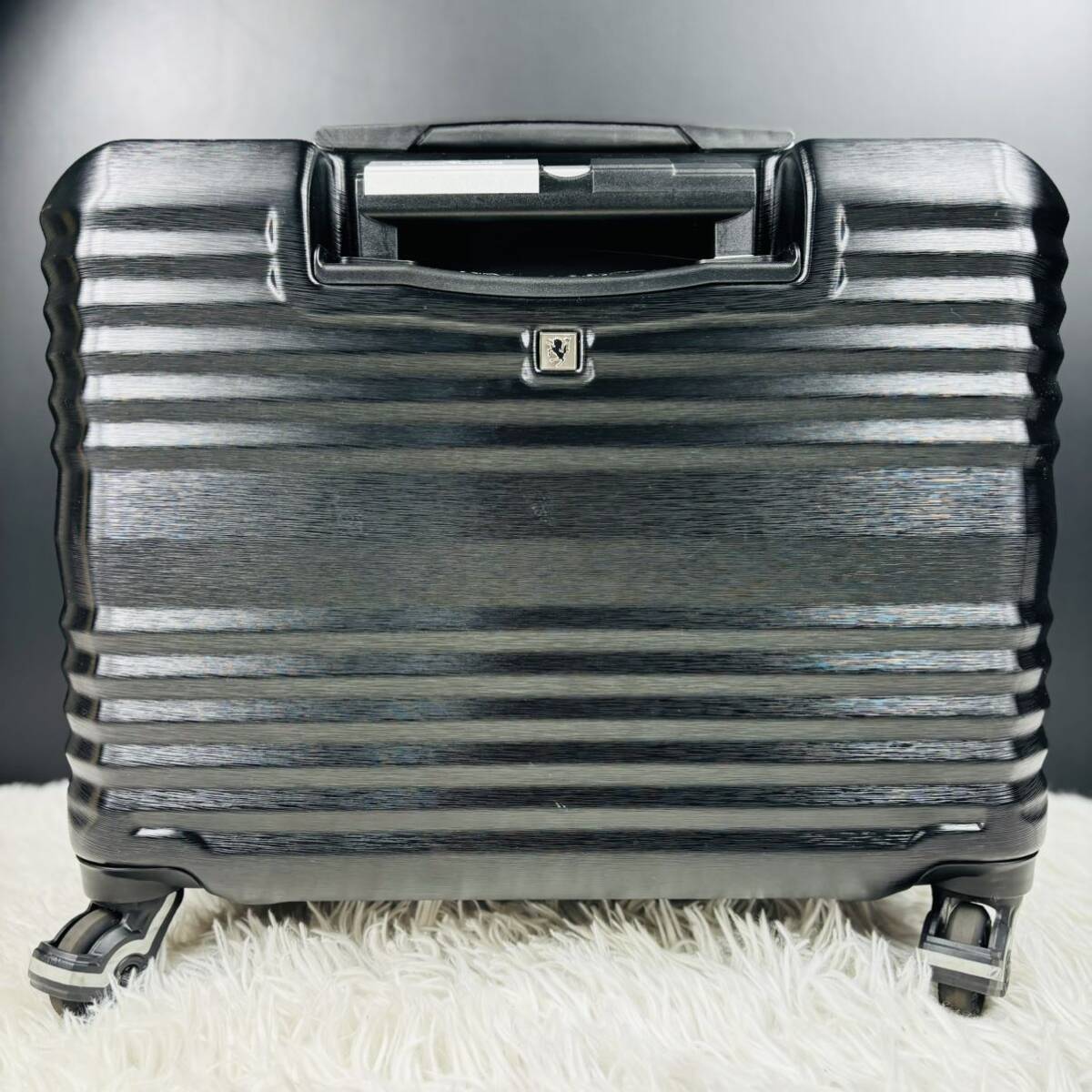 極美品 legend Walker レジェンドウォーカー キャリーケース スーツケース バッグ 旅行 ビジネス 4輪 アルミ スチール ブラック 黒 メンズの画像5
