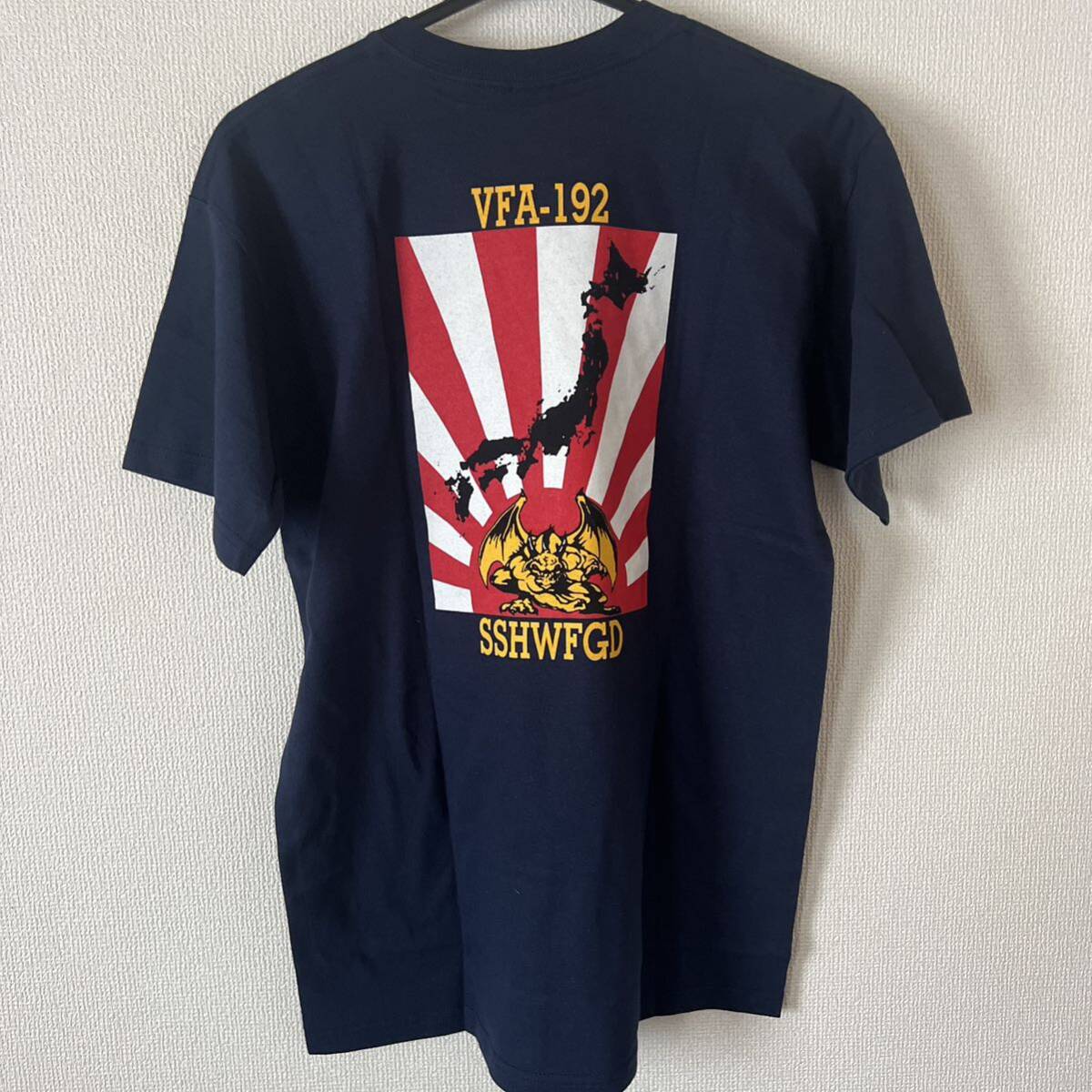 送料無料● アメリカ海軍 VFA-192 Golden Dragons （SSHWFGD） Tシャツの画像1