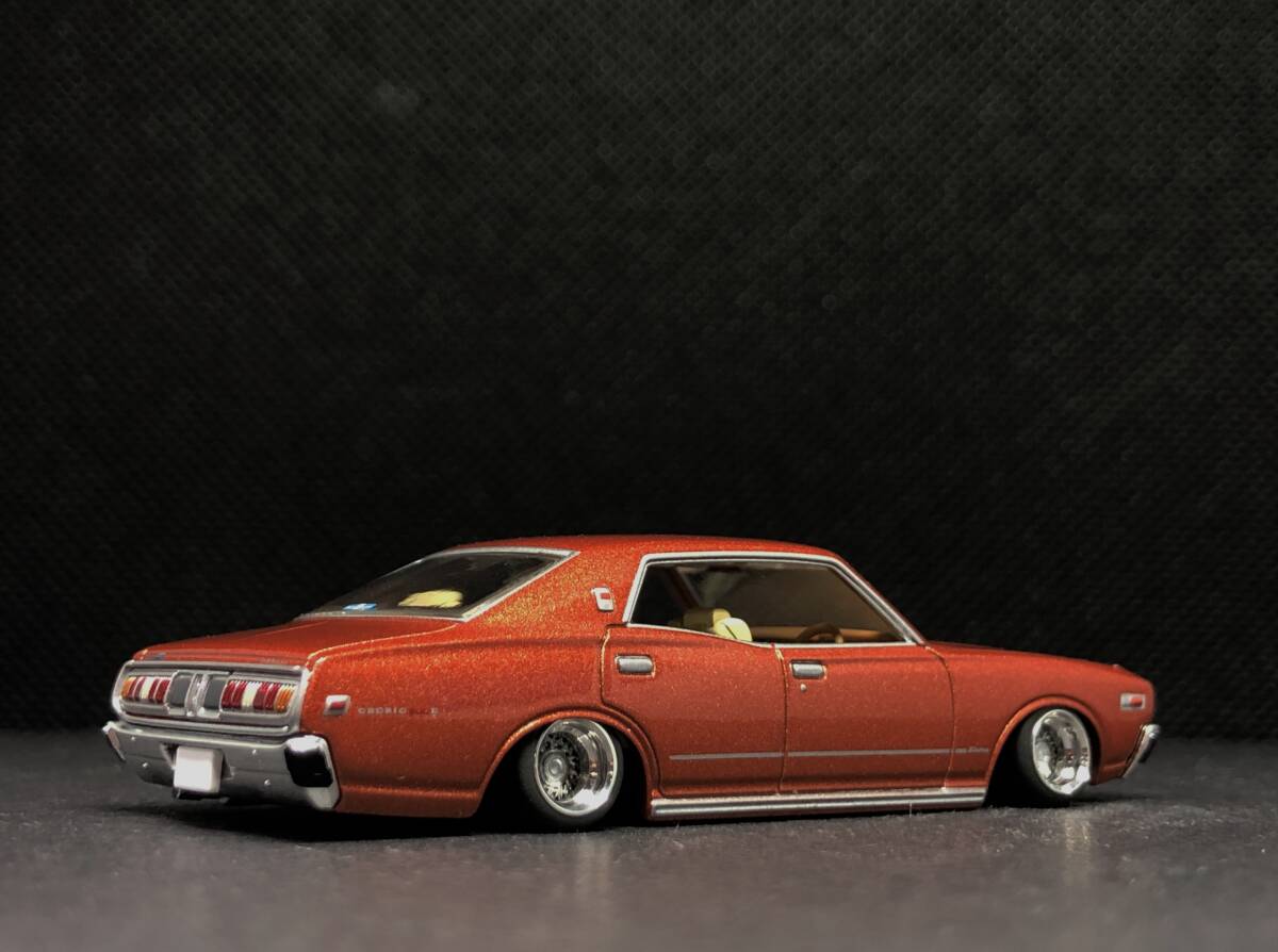  Tomica Limited Vintage 1/64 Nissan Cedric 4-door HT F type 2000 SGL-E extra (78 year ) modified deep rim 330