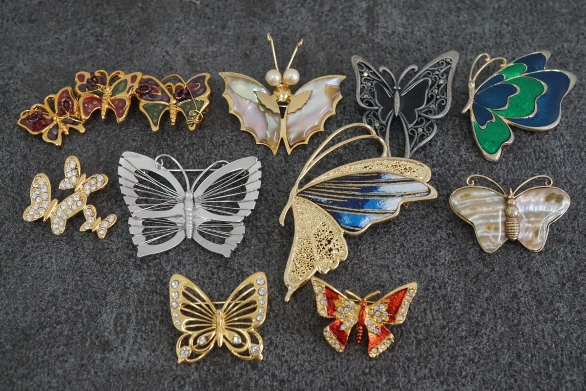 B143 蝶々 バタフライ 昆虫 ブローチ ヴィンテージ アクセサリー アンティーク 大量 セット まとめて おまとめ まとめ売り 装飾品の画像1