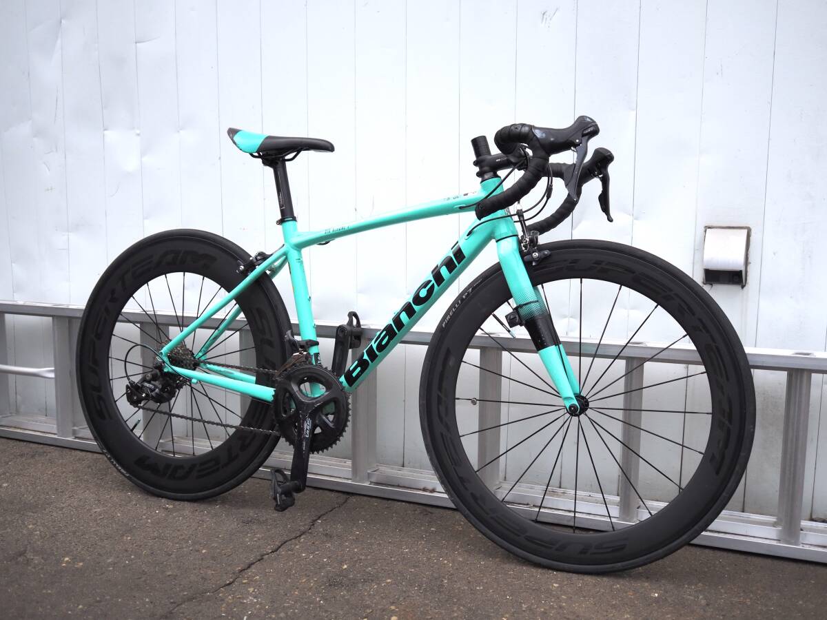 ◆BIANCHI（ビアンキ） VIA NIRONE7 885 Superteam カーボンホイール チェレステカラー 46cm ロードバイク◆の画像1