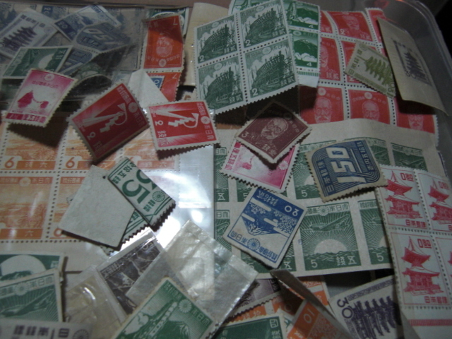 日本普通切手未使用（戦前、主に昭和切手～昭和２０年代位）１０００枚以上＊説明欄参照_画像4