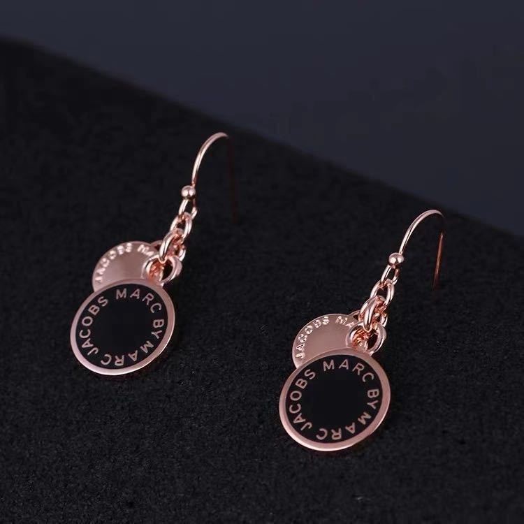 マークバイマークジェイコブス MBMJ002　MARC BY MARC JACOBS　ピアス　イヤリング　アクセ　ピアス　ゴールドピンク