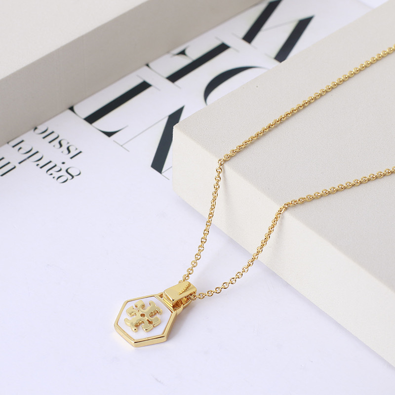  new goods TB023-10 Tory Burch Tory Burch necklace Logo white hexagon 