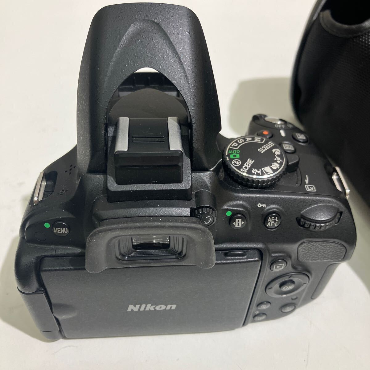 ジャンク 動作未確認 デジタル一眼レフカメラ Nikon D5100 ボディ 専用ケース付き フラッシュが閉じません。の画像8