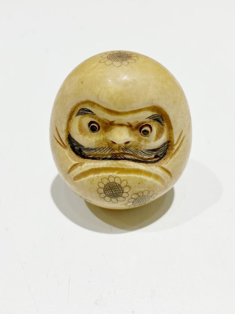  antique goods from .. netsuke .. Zaimei : wide . gross weight 31.26g