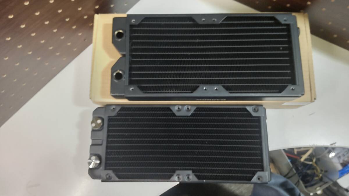 Bitspower NLX240-F4PB + BARROW 240mm radiator2枚セットでの画像3