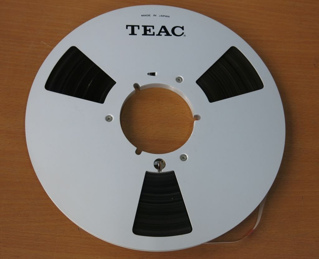 TEAC 10号メタルリール テープ付き 中古品