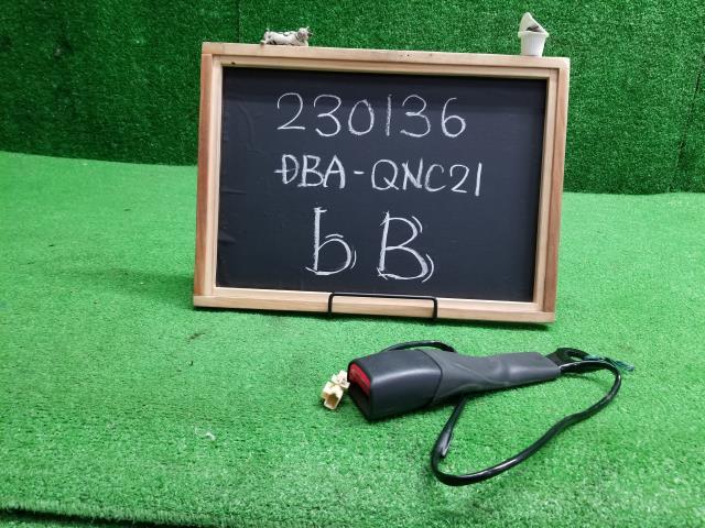 ｂＢ DBA-QNC21 ドライバーシートベルトキャッチ 運転席ベルトバックル 受 73230-B1090 自社品番230136_画像1