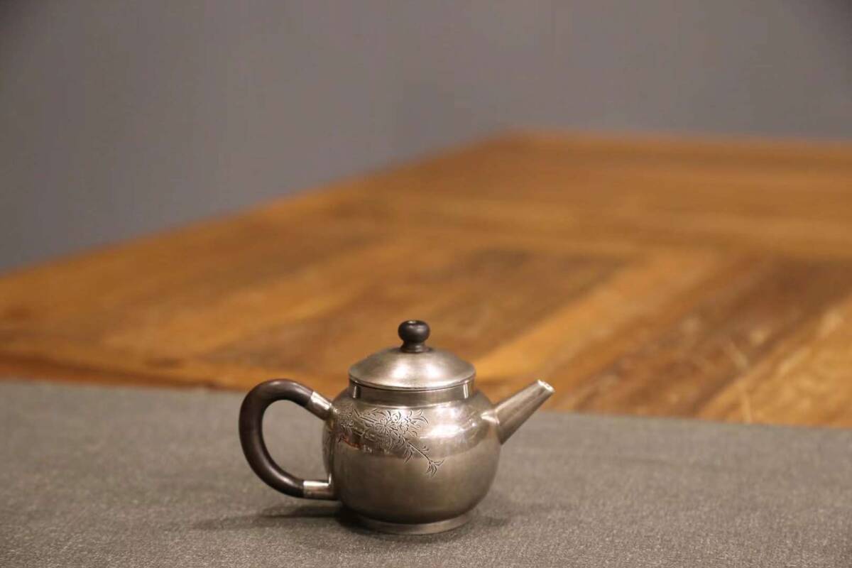∇古物堂∇ 中川淨益 重量119g 純銀99% 銀瓶 煎茶 湯沸 急須 茶道具 金工 茶器 時代物 古銀 茶壺 