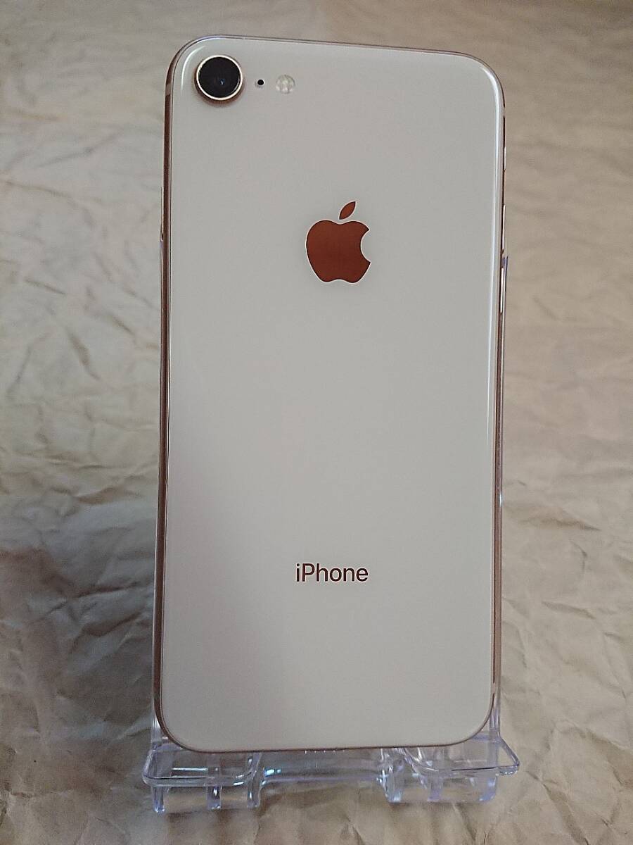 iPhone 8 64GB ゴールド docomo 2404113_画像1