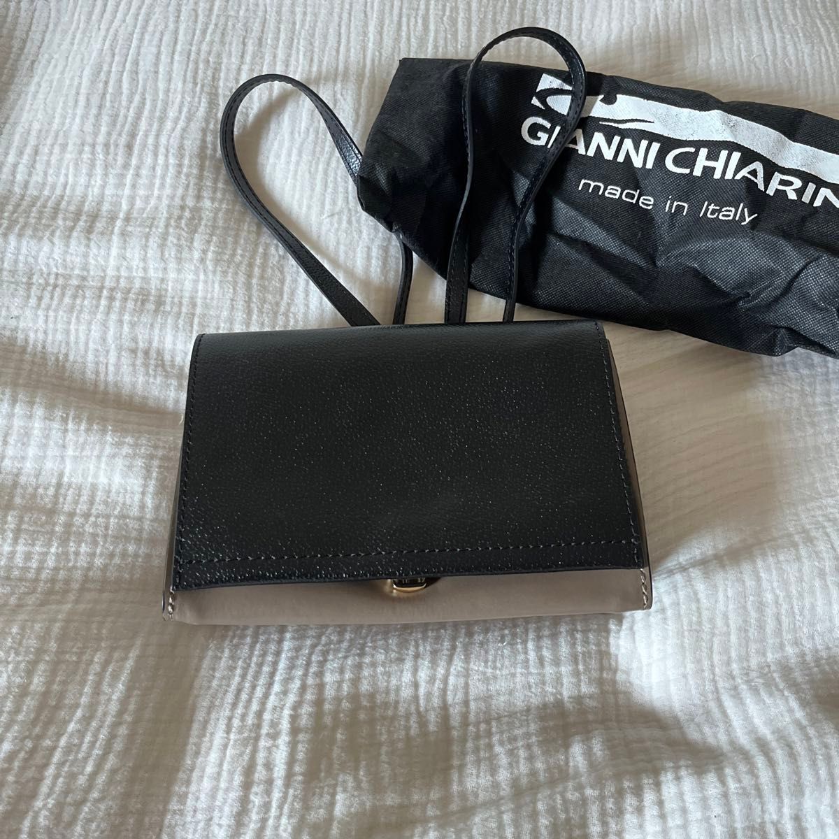 ジャンニキャリーニ 本革 バッグ ショルダーバッグポシェット