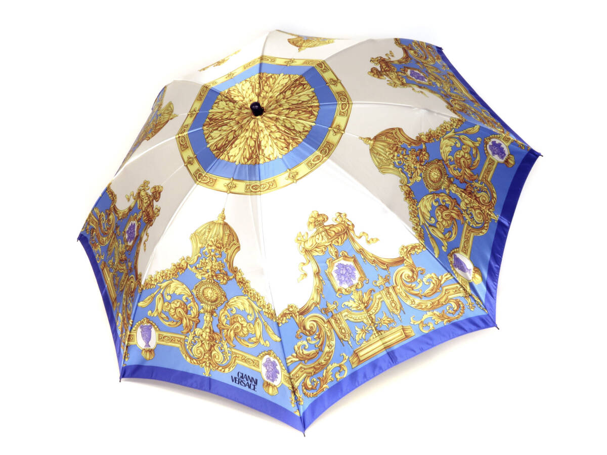 17422 新品未使用 GIANNI VERSACE ジャンニヴェルサーチ アンティーク スカーフ柄 折りたたみ傘 かさ アイボリー×青系マルチ ヴィンテージの画像1