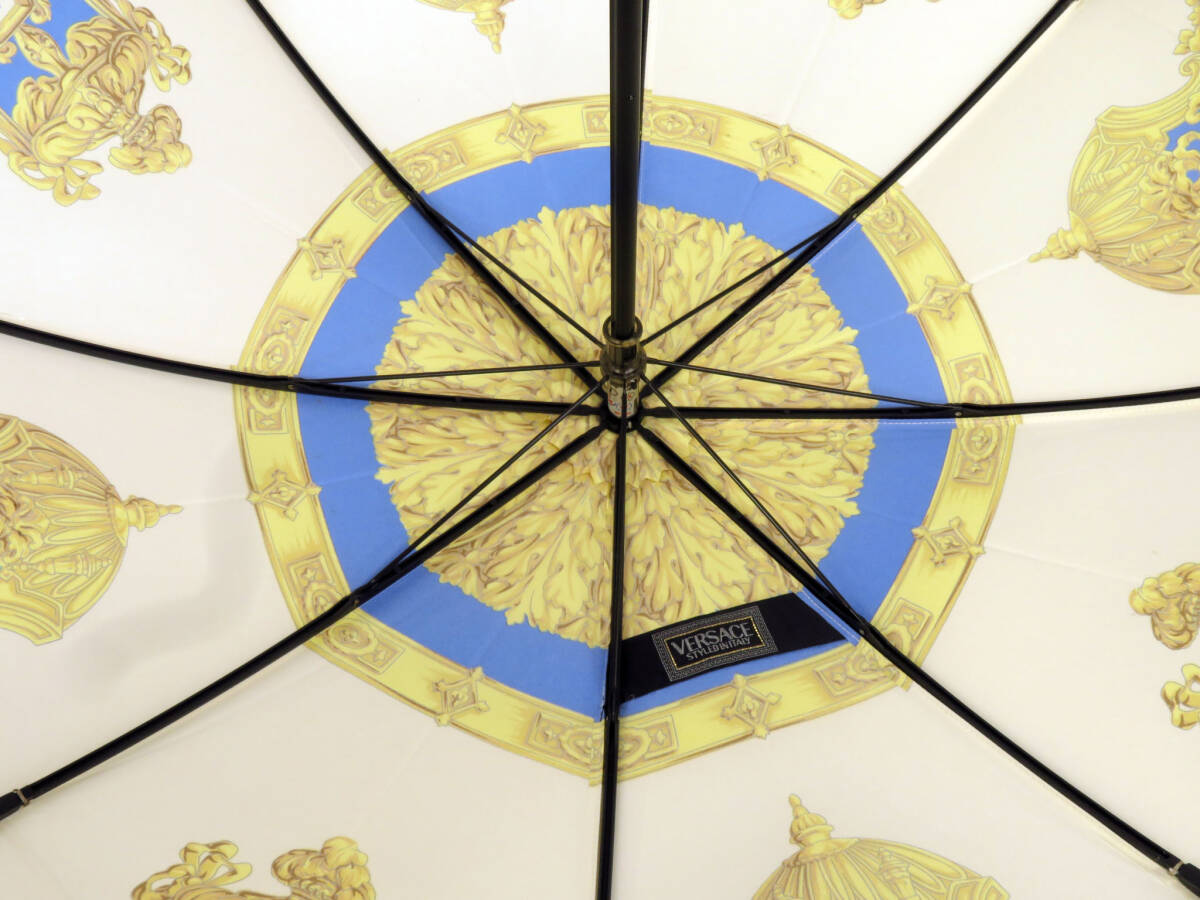 17422 新品未使用 GIANNI VERSACE ジャンニヴェルサーチ アンティーク スカーフ柄 折りたたみ傘 かさ アイボリー×青系マルチ ヴィンテージの画像5