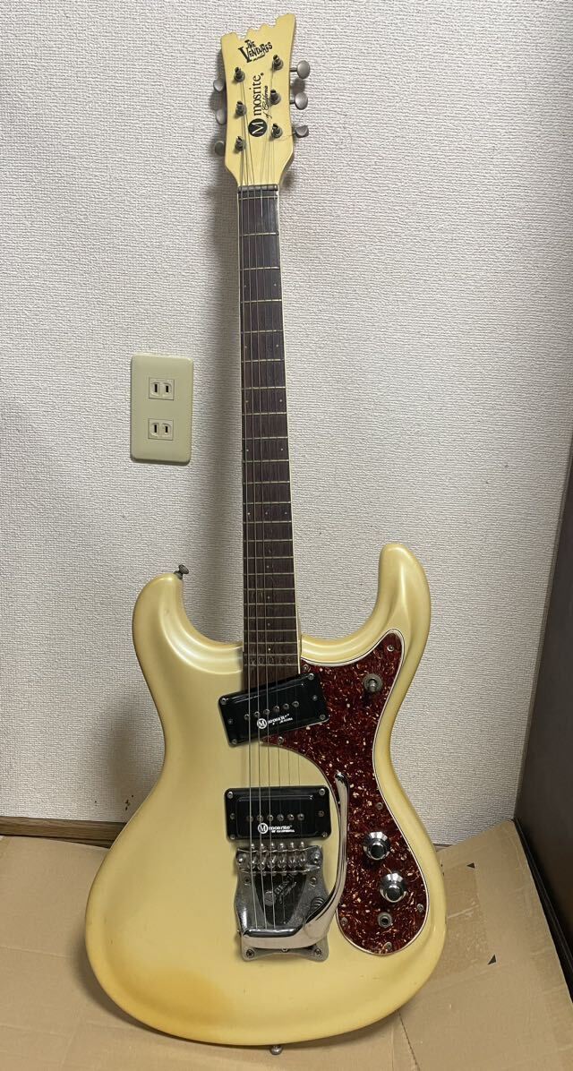 Mosrite エレキギター The Venturesモデル ハードケース付 V0015 の画像1