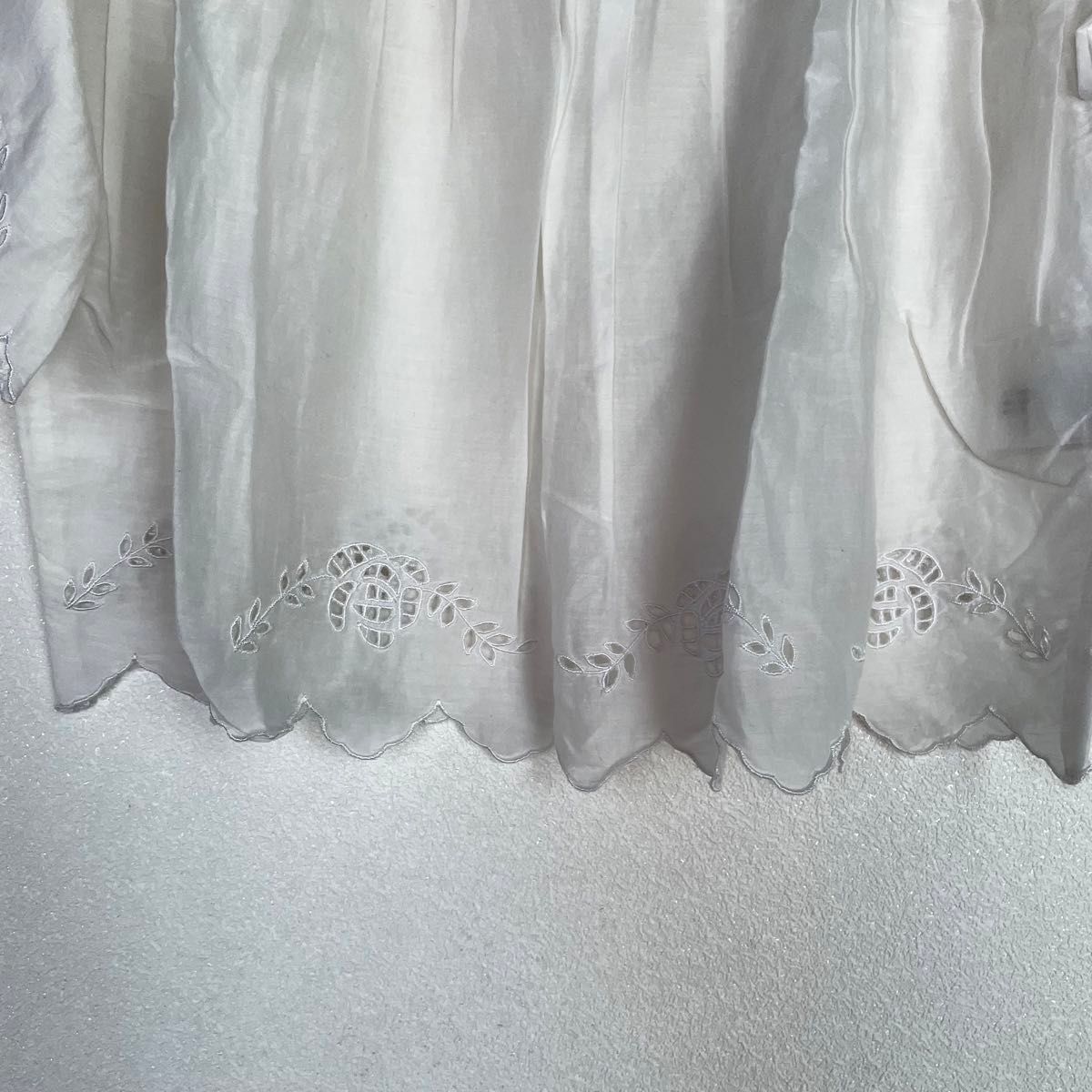 SEE BY CHLOE　シーバイクロエ　ブラウス　刺繍　白　Sサイズ　ホワイト　7分袖