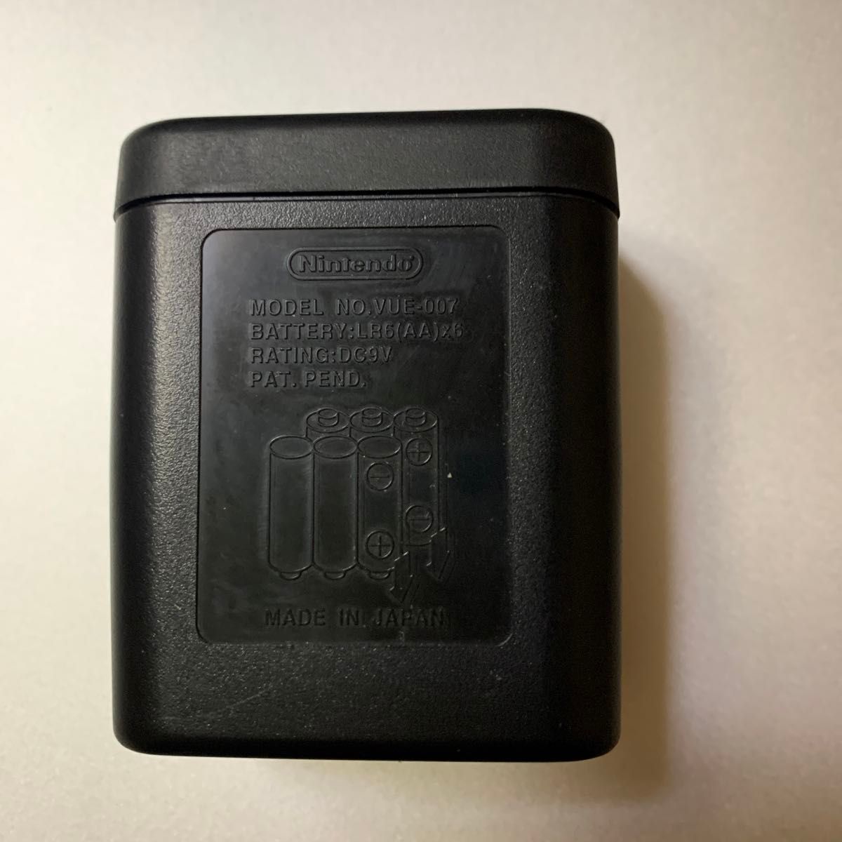 ニンテンドー 任天堂 Nintendoバーチャルボーイの電池ボックスのみ 単3電池×6本収納 MADE IN JAPAN