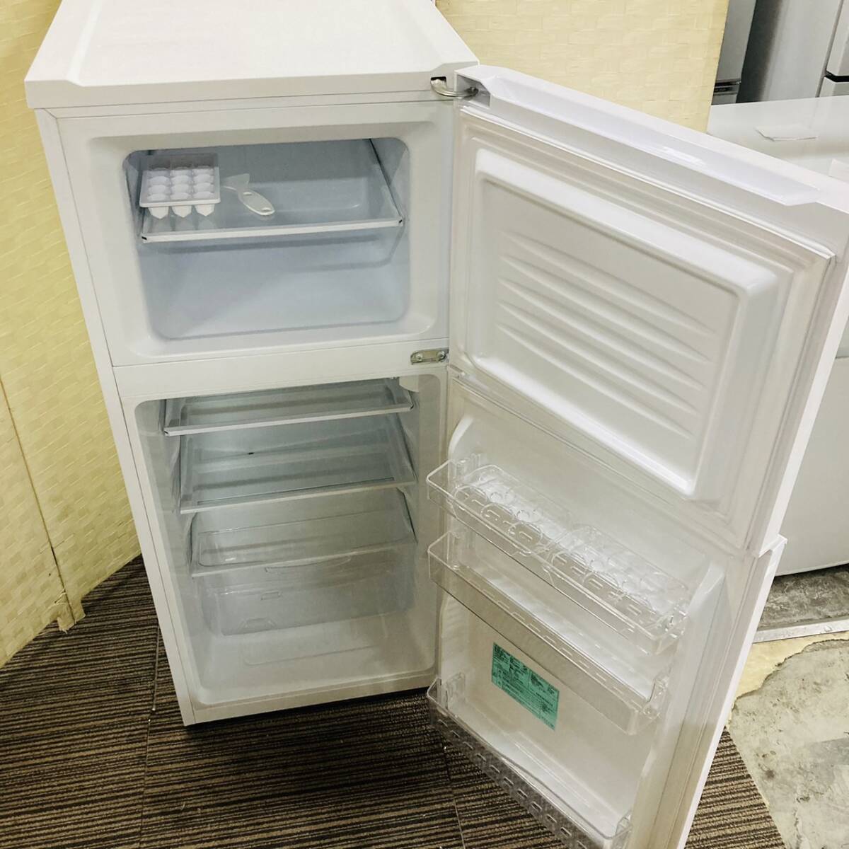 送料無料!!Haier ハイアール 121L 冷凍冷蔵庫 JR-N121A 2ドア冷蔵庫 動作品 2017年製/041-33の画像2