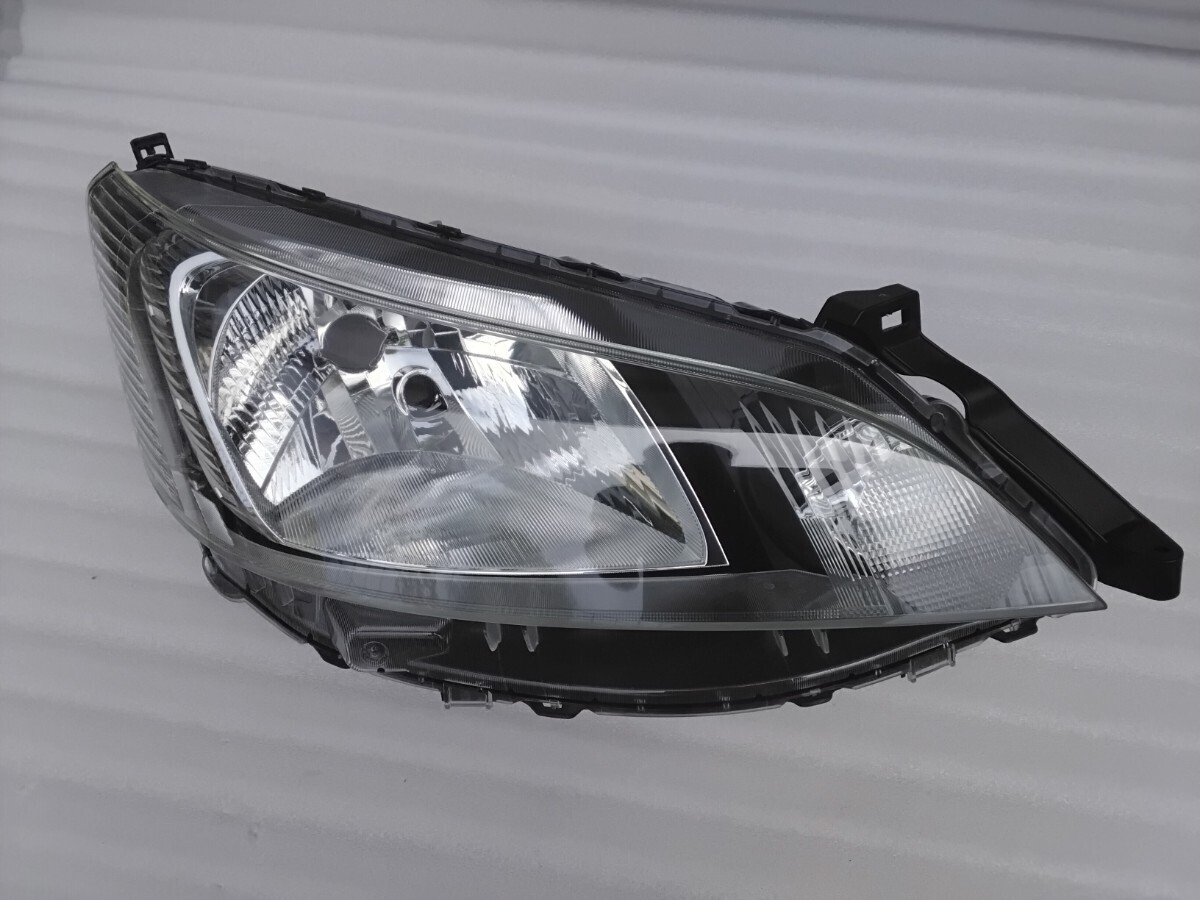 * used beautiful goods * Nissan original Heisei era 30 year NV200 Vanette (VM20) right side halogen head light / headlamp ICHIKOH VALEO:HCR-642*26025-JX31A*