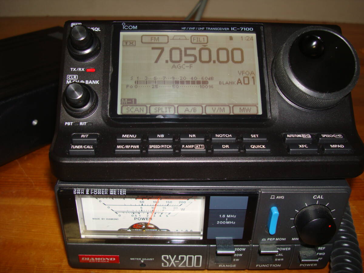 ICOM　IC-7100　HF/50/144/430オールモード　 動作品_画像1