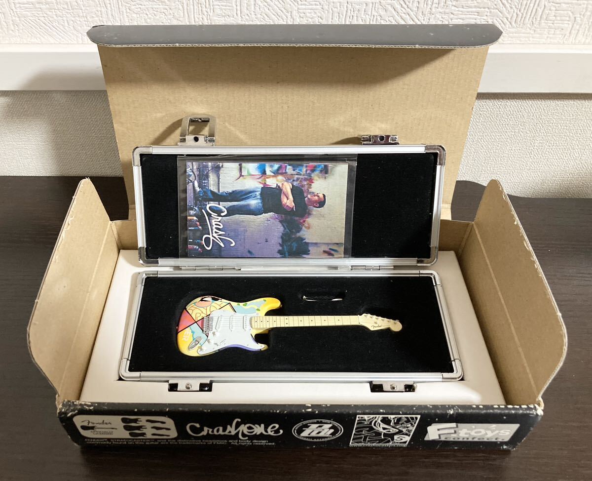 F-toys FENDER GUITAR COLLECTION STRATOCASTER WITH DESIGN BY CRASH クラッシュ ギターコレクション 500個限定の画像1