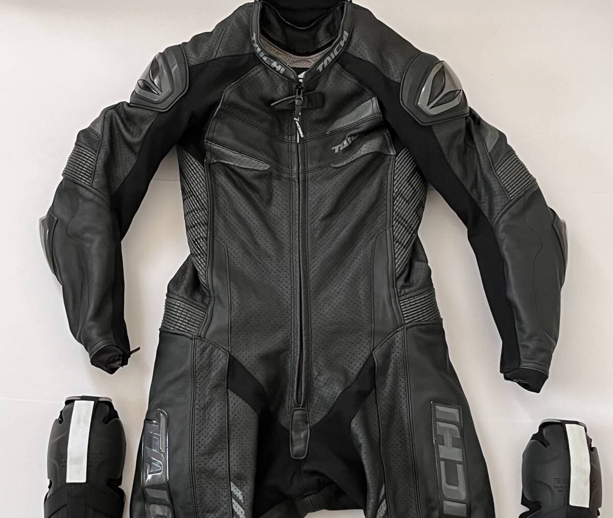 RS TAICHI RS Taichi NXL305 GP-WRX R305 кожа костюм для гонок кожаный комбинезон черный размер LS(M размер соответствует )MFJ легализация прекрасный товар текущее состояние товар 