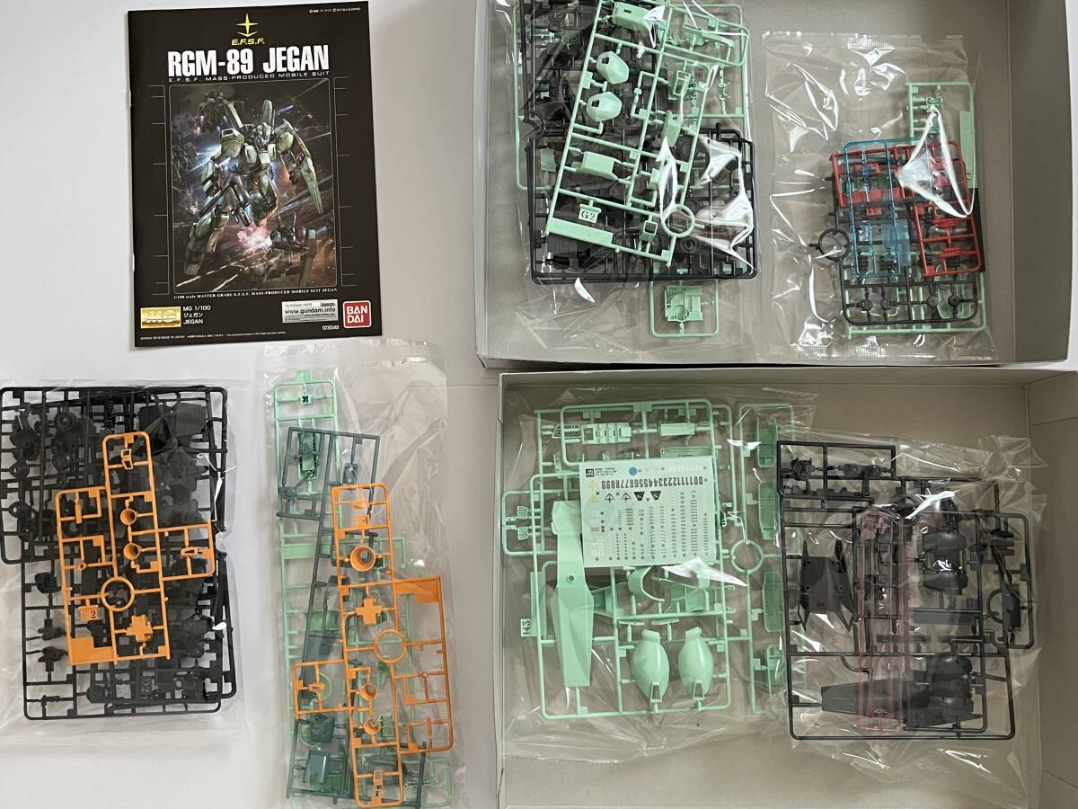 BANDAI バンダイスピリッツ MG 1/100 逆襲のシャア E.F.S.F.MASS-PRODUCED RGM-89 JEGAN ジェガン ガンプラ 未組立品 再販品 5063575 _画像2