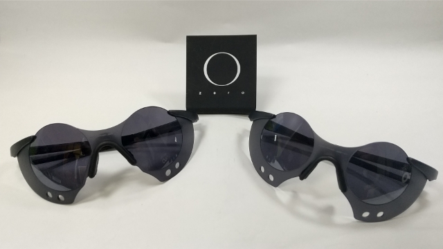 Yahoo!オークション - レア OAKLEY Zero0.3 2セット 中古 デニス Yahoo!オークション - レア OAKLEY Zero0.3 2セット 中古 デニス