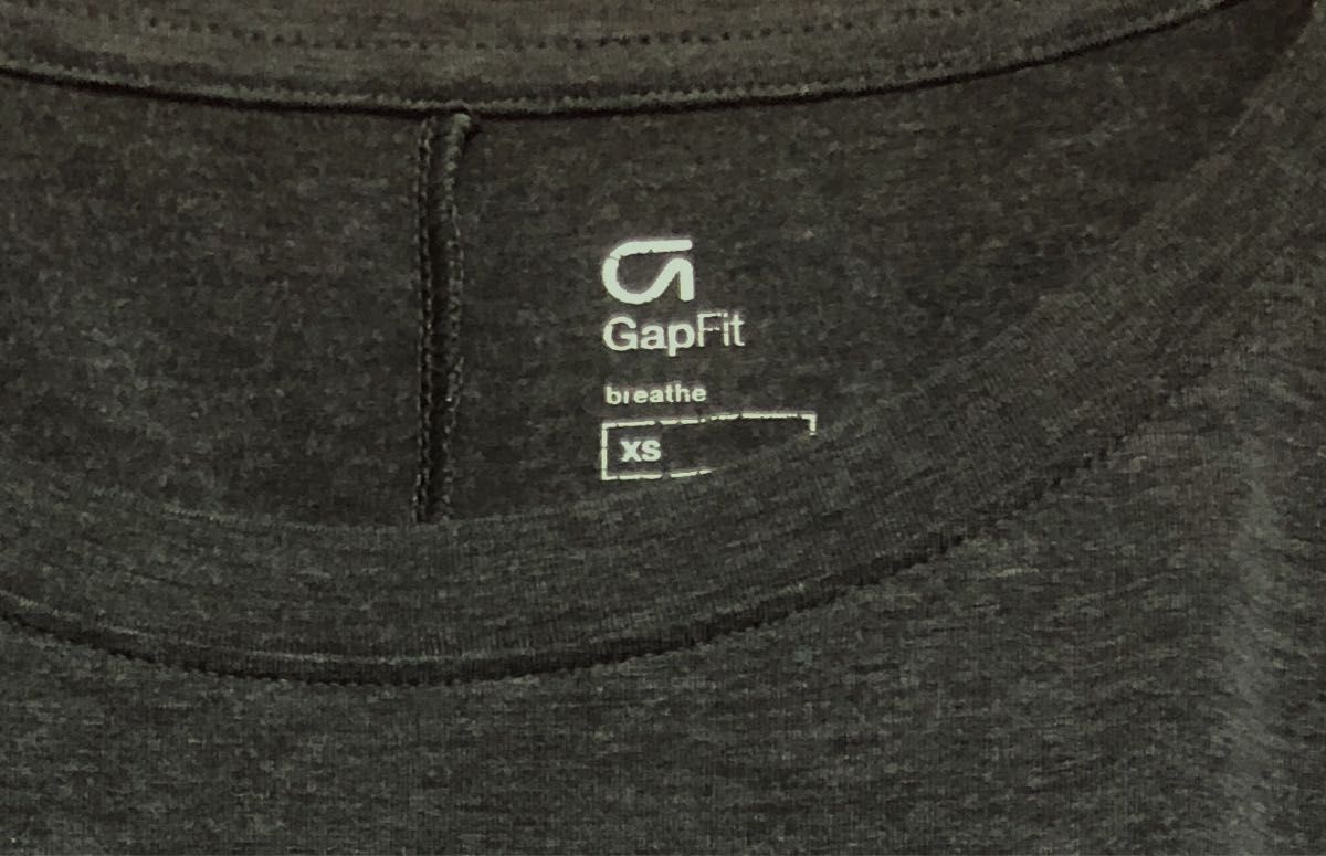 レディース★GAP★V衿Tシャツ   XS   グレー　　　中古品