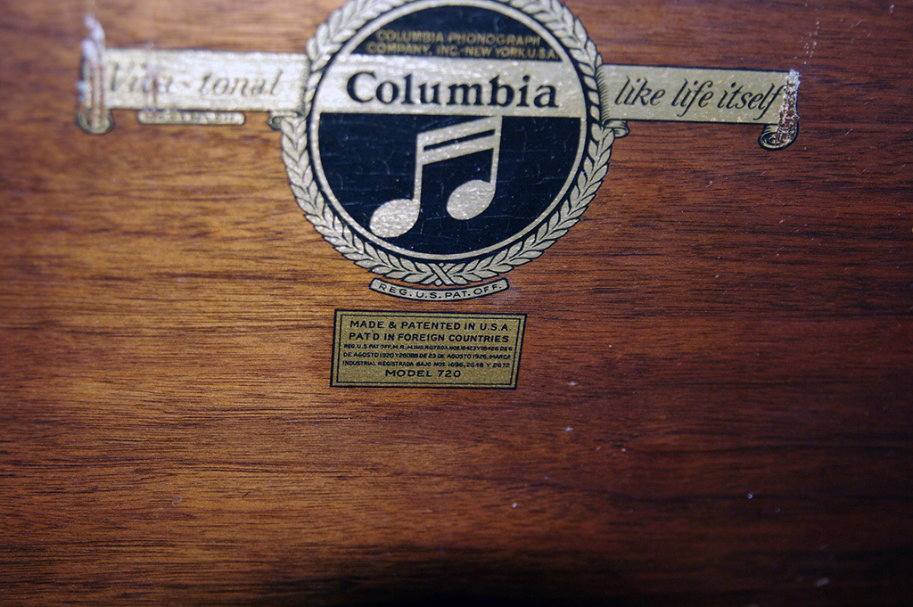 Columbia コンソール型蓄音器　Model720　(引き取り限定）