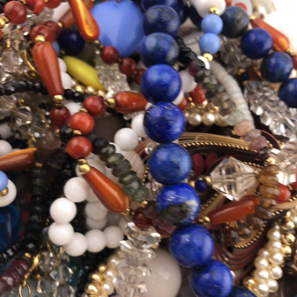 A04-0017 おまとめ☆アクセサリー 約1490g ( カメオ 珊瑚 Pearl brooch earrings necklace bracelet accessory 等 )の画像4