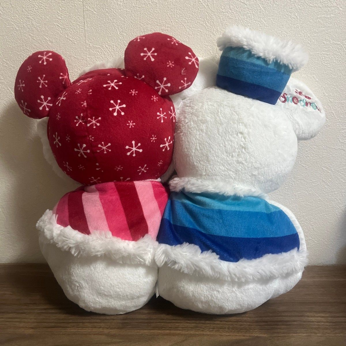 Disney ディズニー ミッキー ミニー 雪だるま クッション ぬいぐるみ 美品